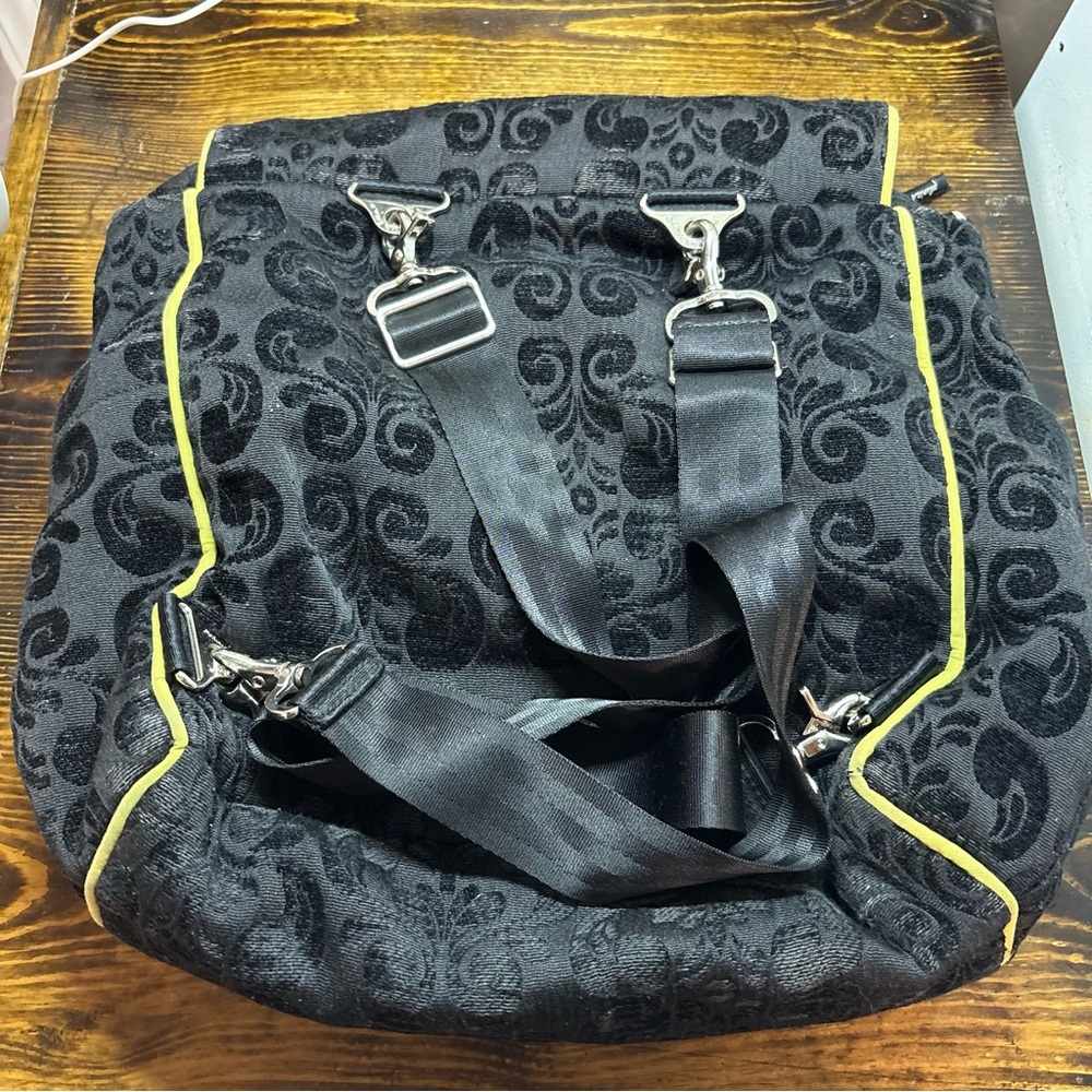 Petunia Pickle‎ Bottom Black Diaper Bag - Picture 4 of 8